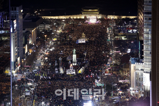 동력 떨어진 촛불 3대 악재…'탄핵안 가결·강추위·과격 정치구호'
