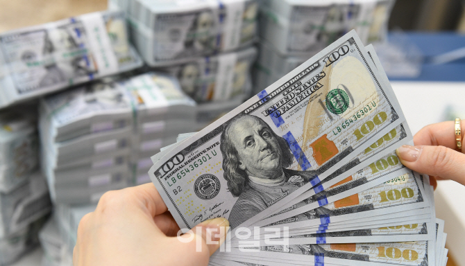 [포토]美 기준 금리 인상 예고에 원, 달러 환율 급등