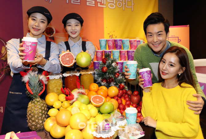 [포토]이디야커피, '티(Tea)' 브랜드 '이디야 블렌딩티' 출시