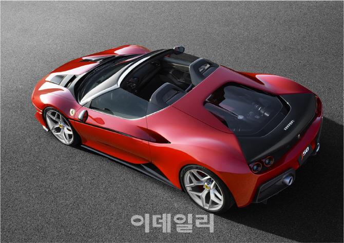 페라리, 일본 출범 50주년 기념 'J50' 공개..10대 한정