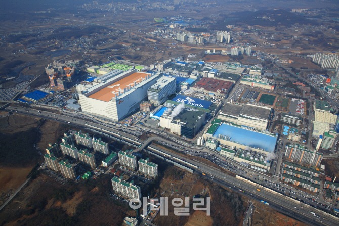 SK하이닉스, 충북 청주에 2.2조 투자 `3D낸드` 공장 건설
