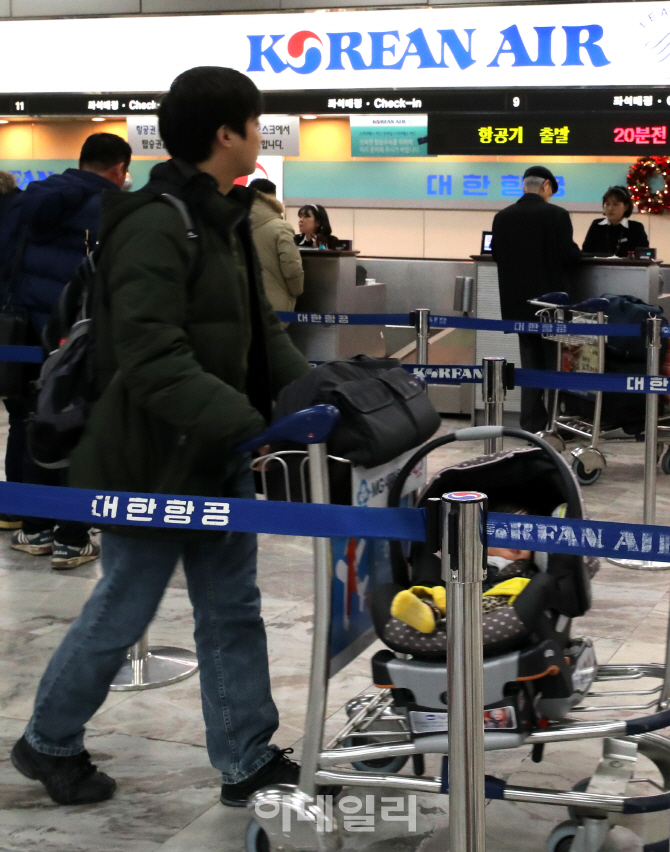 [포토]대한항공 조종사 노조 파업..22일 여객기 18편 결항