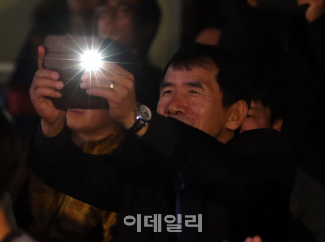 [포토]종로 환경미화원과 함께하는 직장배달 콘서트