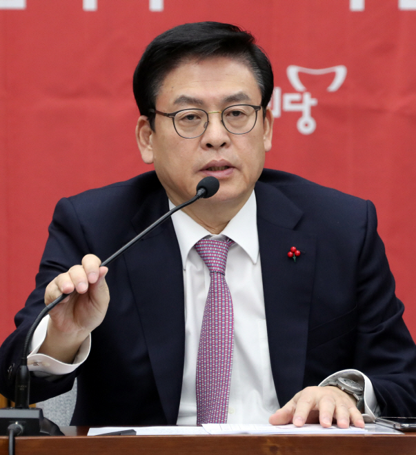 정우택 “탈당 의원 35명 미달…비주류 1차탈당 실패”
