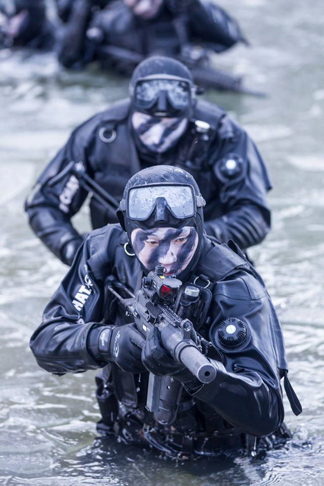  `보기만 해도 추운데`.. 특전사 설한지 극복훈련                                                                                                                                                    
