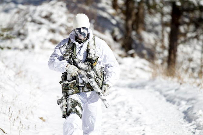  칼바람 몰아치는 대관령의 `검은 베레`                                                                                                                                                             