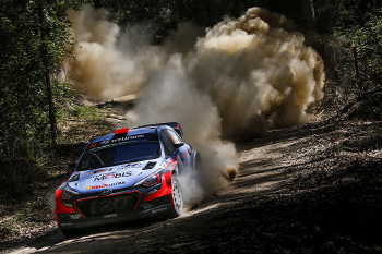 2017 WRC 프리뷰(1) - 챔피언 타이틀은 어떤 브랜드가 가져갈 것인가?