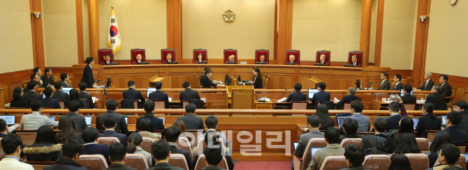 朴 탄핵재판 본게임…세월호 7시간 해명할까?
