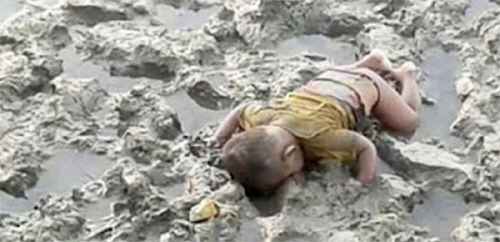 미얀마서 '제2의 쿠르디' 참사…진흙탕 속에서 죽어간 생후 16개월兒