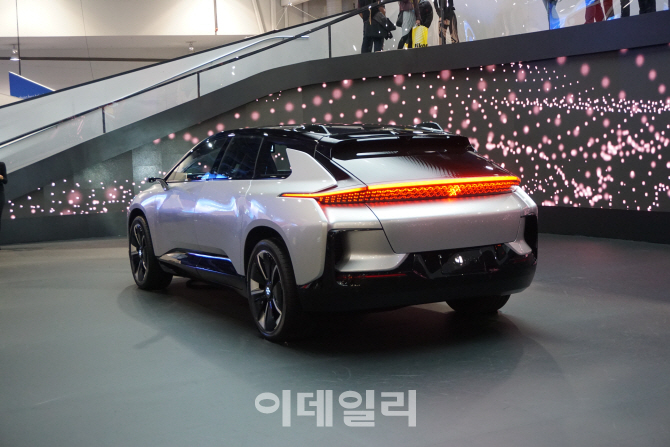 '테슬라 덤벼' 패러다이퓨처, 전기차 'FF91' 공개