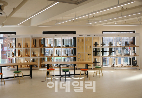 "30조원 인테리어·리모델링 시장을 잡아라"..건자재업 승부수