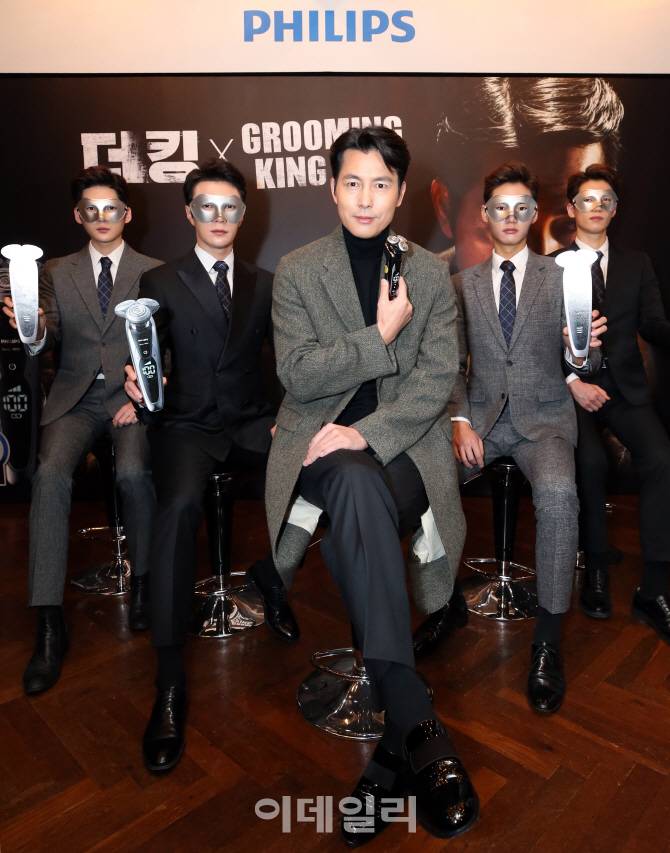 [포토]정우성, '필립스 면도기로 매끄러운 턱선 유지하세요!'