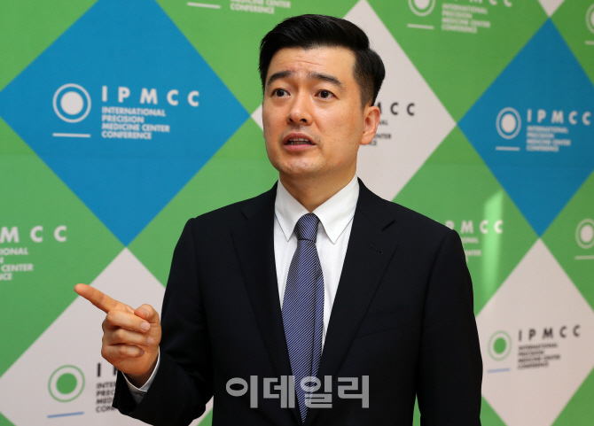 "파주에 세계적 대형 맞춤의학 의료센터 세우겠다",장영우 IPMC 대표