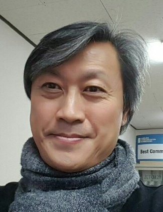  말싸움이 아니라 지도층의 비전을 국민은 듣고 싶다