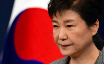 朴대통령 "최순실 게이트, 기획·관리 세력 있다"