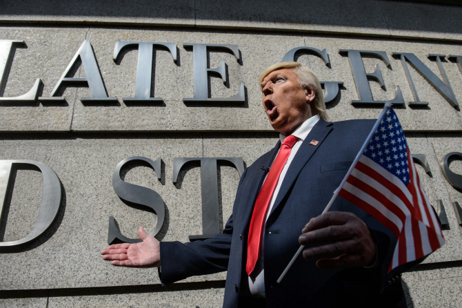  美트럼프, 홍콩서 北김정은 만나 `깜짝`                                                                                                                                                            