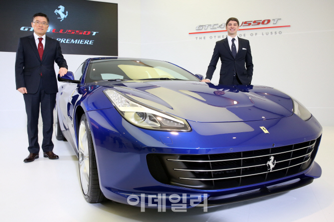 [포토]페라리 'GTC4 루쏘 T' 공개