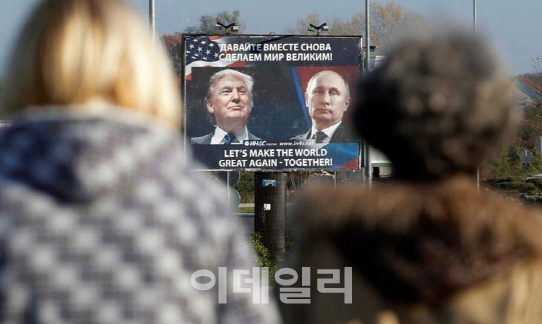 트럼프, 푸틴에 "新핵무기감축협정, 러시아에 유리한 나쁜 협정"