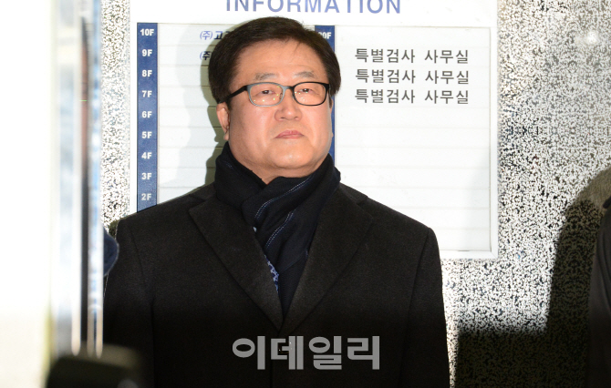 [포토]박상진 삼성전자 사장, '이재용 부회장과 함께 특검 소환'