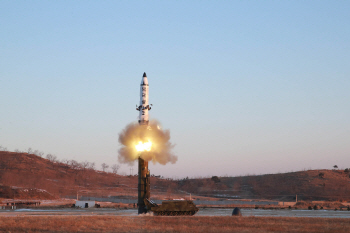 北 도발에 美 선제타격 현실화 하나…긴장감 높아지는 한반도