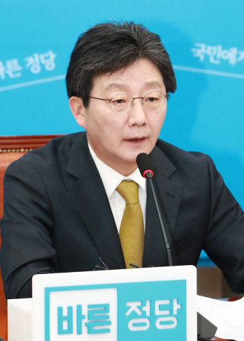 유승민 "송파 세모녀 막겠다..기초수급자 부양의무기준 폐지"