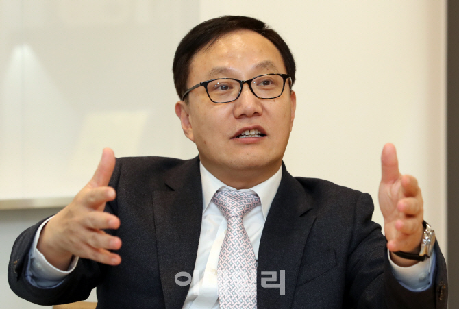 보톡스균은 안전이 최우선…시장 신뢰 위해 경쟁사들 '균 출처' 밝혀야