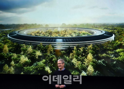 `우주선 닮은` 애플 신사옥, 드디어 4월에 문 연다