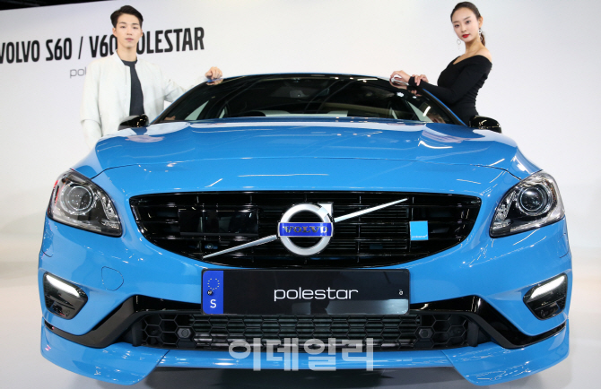 [포토]볼보 'S60 폴스타'의 날렵한 얼굴