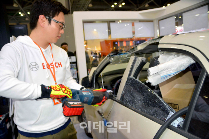 [포토] 보쉬 전동공구 한자리에 전시 및 시연