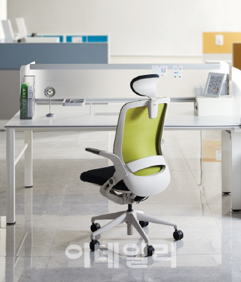 코아스, 신제품 사무용 의자 시리즈 '써클' 공식 출시