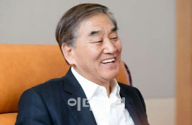 이재오 “朴대통령, 대통령직 망가뜨리고 보수진영 초토화”