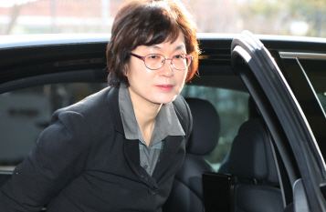 변협 "이정미 헌법재판관 후임은 여성이 맡아야"