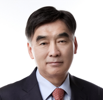  교육훈련제도 개선해 경제 위기 극복하자
