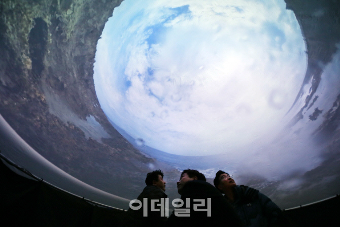 [포토]'HMD없이 구현한 360도 세계'
