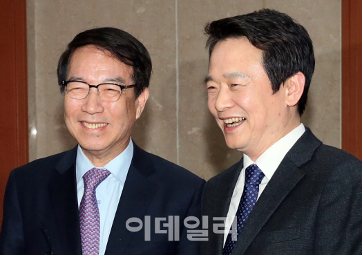 정운찬, 국민의당 바른정당 입당 안한다… 독자 행보로 기울어