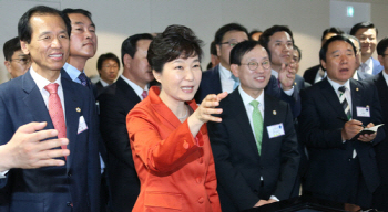 창조경제혁신센터, ‘창조’ 이름 함부로 못지운다