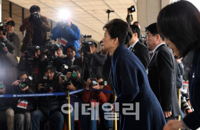 검찰, 朴의 영상녹화조사 부동의 받아들인 배경은?