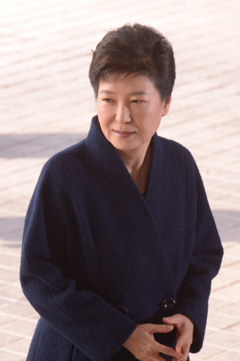 막내린 朴 '최후의 승부'…檢 이번주 영장·4월 초순 기소 유력