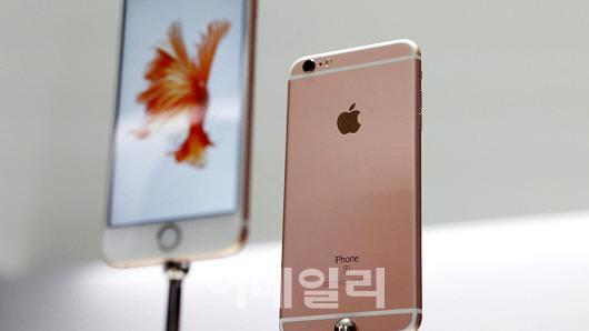 `아이폰6S`, 작년 전세계 최다판매 폰…`갤S7엣지`는 5위
