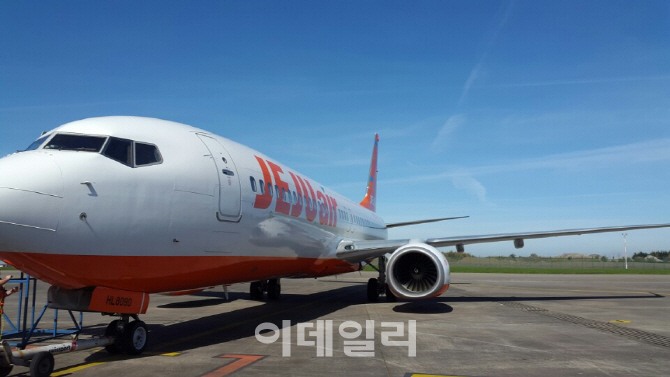 제주항공, 신규 항공기 B737-800 도입..연내 4대 추가