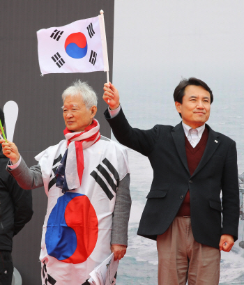 김진태, 朴 구속영장 청구한 검찰총장에 "사퇴하라" 촉구