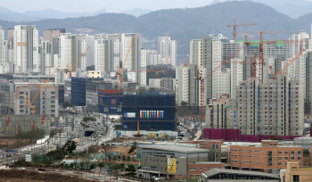 직장인 절반, 집주인도 목사님도 안 낸다…세금을