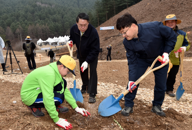 산림청, 5일 경기 양평서 희망 심었다