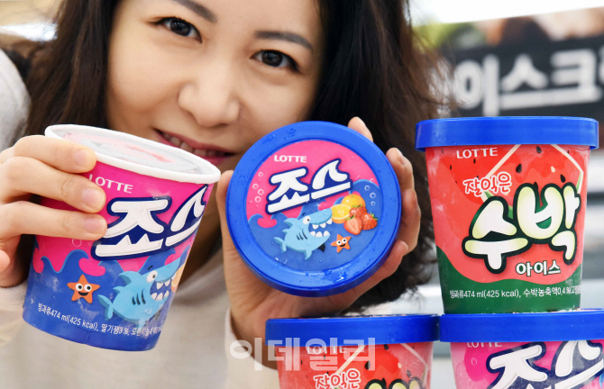 [포토]홈플러스, 30년 만에 새 옷 입는 '죠스바', '수박바' 맛보세요!-2