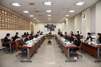 '갑을관계' 악용 中企 기술 갈취 대기업 가중처벌