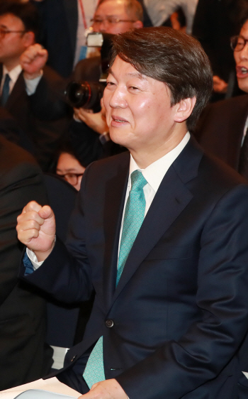 안철수 딸 설희 씨 재산 1억여원.."韓美 어디에도 부동산·주식 없어"