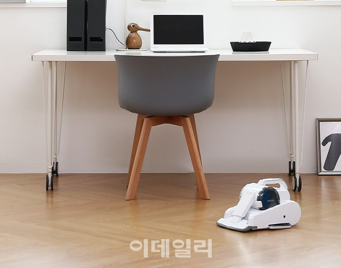 파인로보틱스, 신개념 로봇청소기 '센스봇' 출시