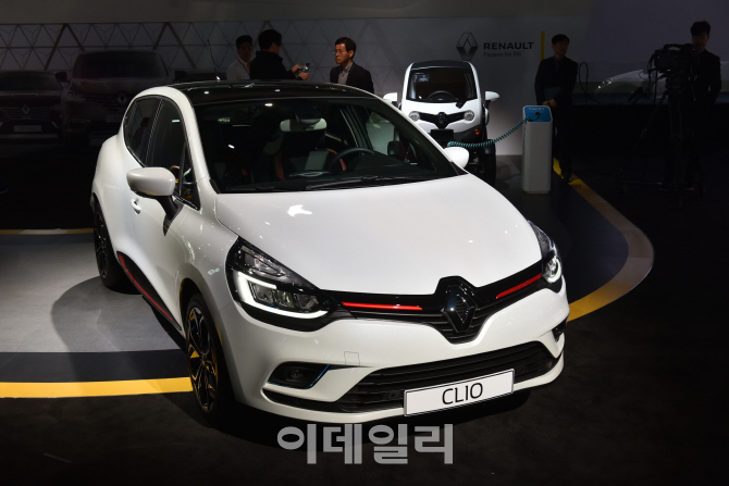 [영상] 오는 6월 출시 앞둔 르노삼성車 '클리오' 2017 서울모터쇼에서의 만남