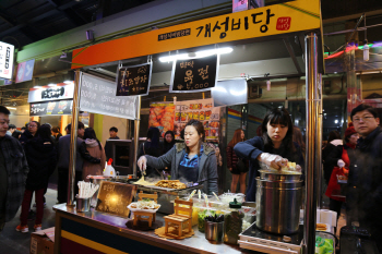  맛깔나는 전주 여행 '남부시장 한옥마을 야시장'