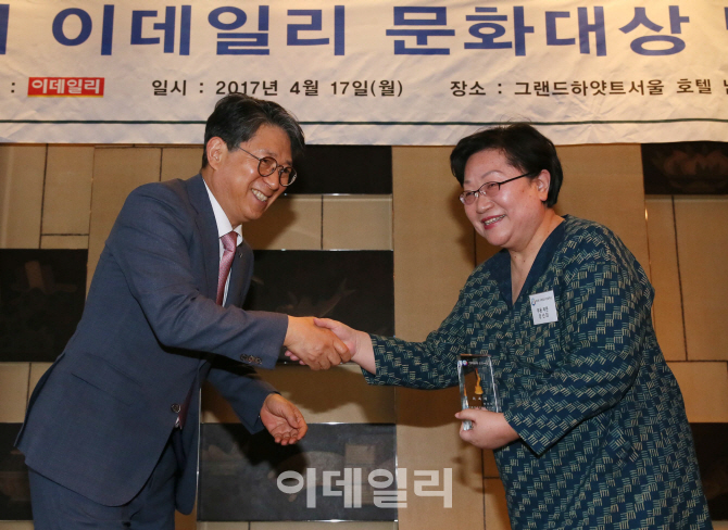 ② "공연예술은 오아시스…열린 마음으로 심사"